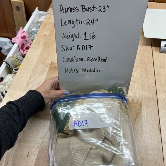 Aaron & Amber Chevron V-Neck Sweater Beige Gold Green Size Medium - Picture 11 of 12